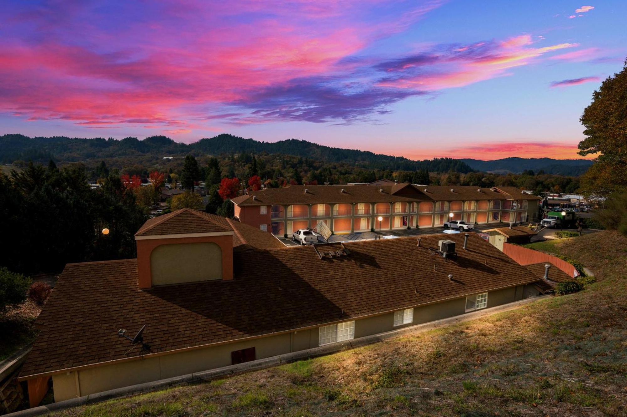 Best Western Willits Inn Εξωτερικό φωτογραφία